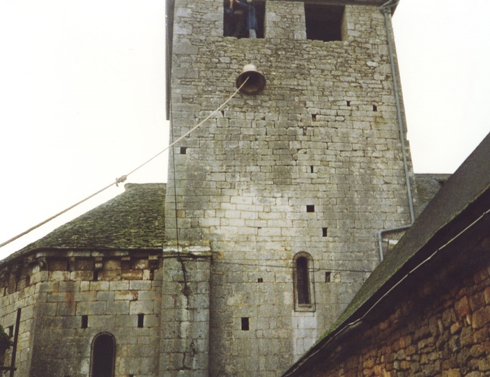 cloche hisse st bonnet.jpg